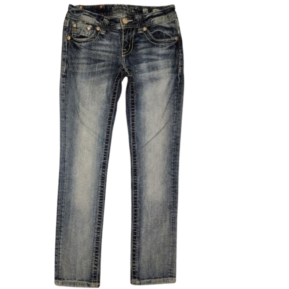 Miss Me Jean's straight legs - Picture 3 of 6